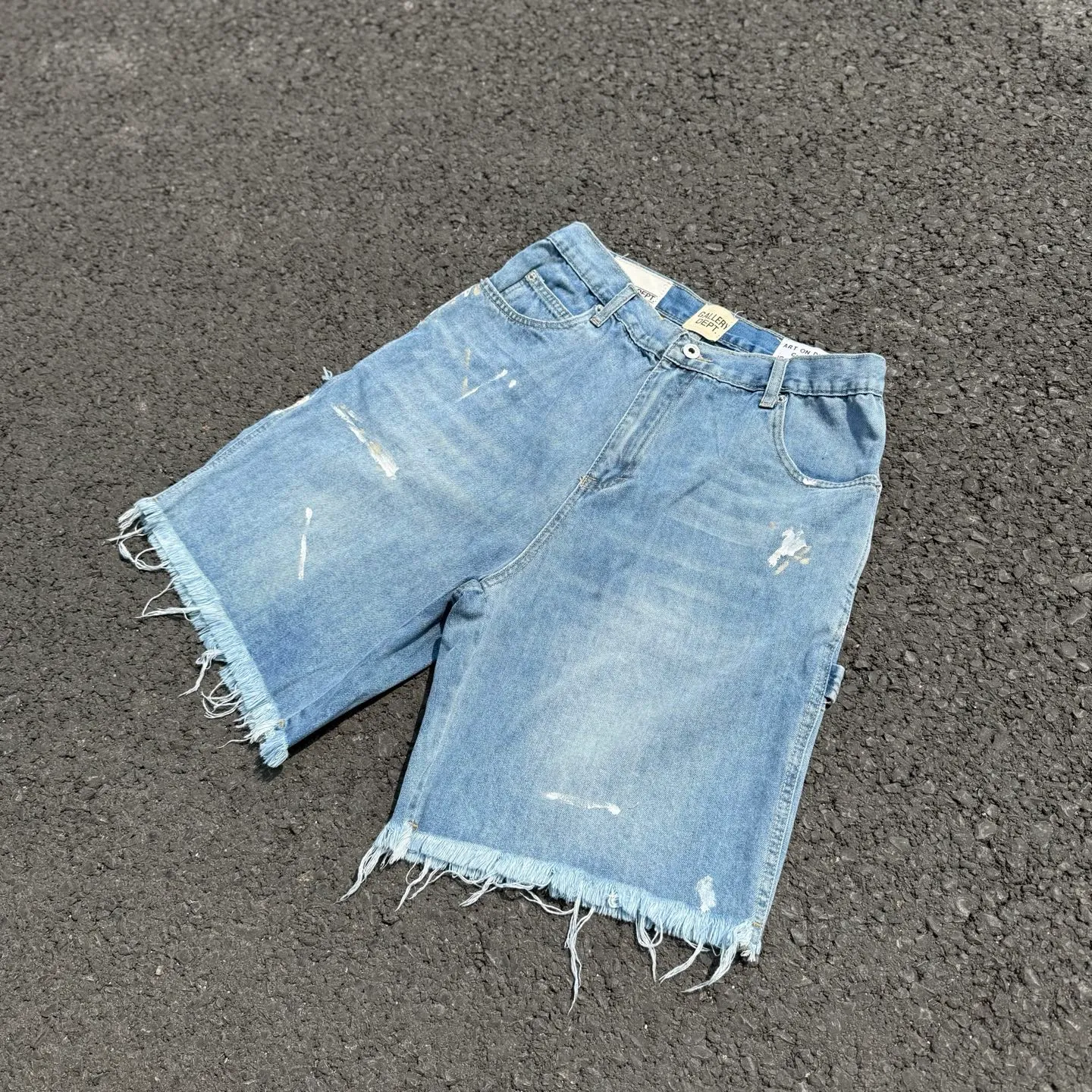 #8157 P200💰 GALLERY DEPT. Retro jeans men's and women's high street ink-splashed denim shorts. Time-consuming waste, hand-made inkjet is an indispensable highlight.   Customized buttons, the buckle surface has been oxidized and distressed, customized ykk zippers, the minimum order is extremely high, the details of the accessories are all in place, and the hangtag and packaging are as always.  Color: blue Size: S-XXL (corresponding to 28-36)